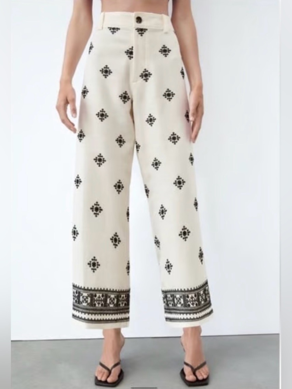 ZARA Cream Pants with Embroidery